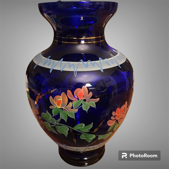 Vintage Hand-Painted Cobalt Blue Glass Large 10 1/2” Vase￼ - Picture 5 of 8
